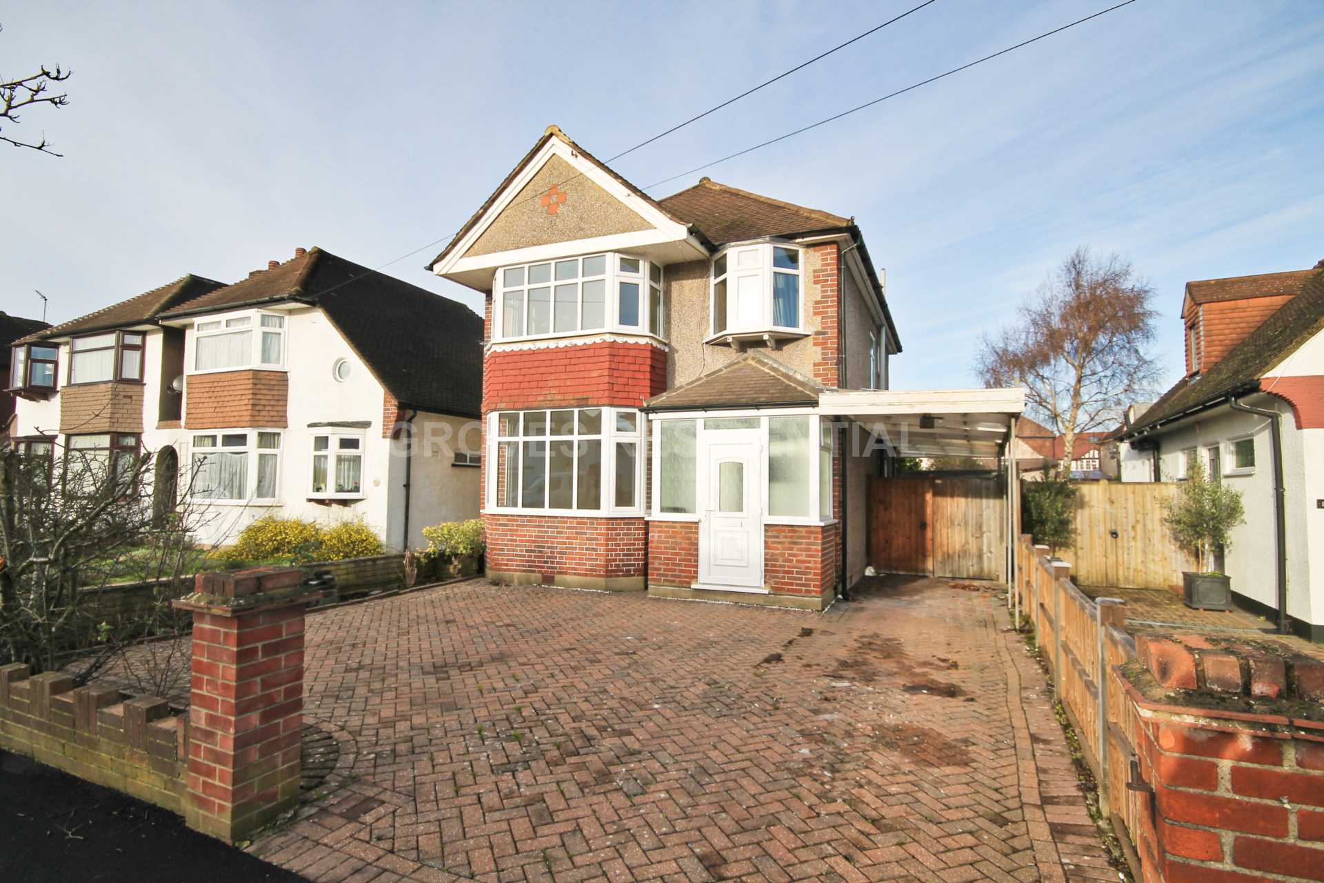 4 bed Detached House for rent in New Malden. From Groves Residential