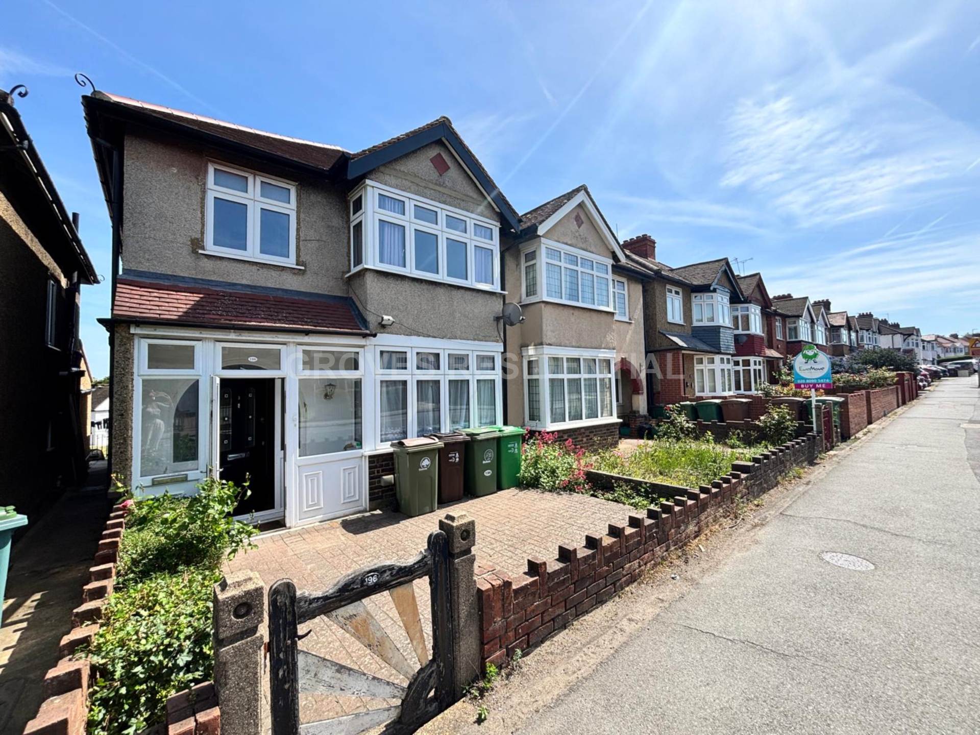 3 bed Semi Detached for rent in Sutton. From Groves Residential 3 bed Semi Detached for rent in Sutton. From Groves Residential