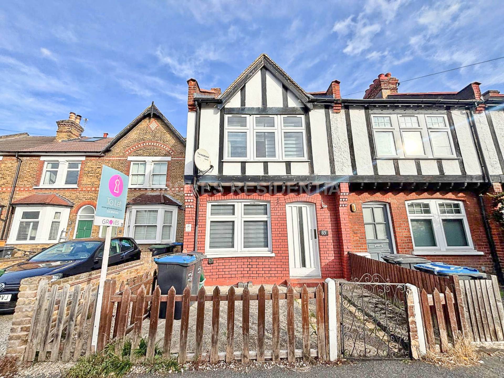 3 bed End of Terrace for rent in New Malden. From Groves Residential