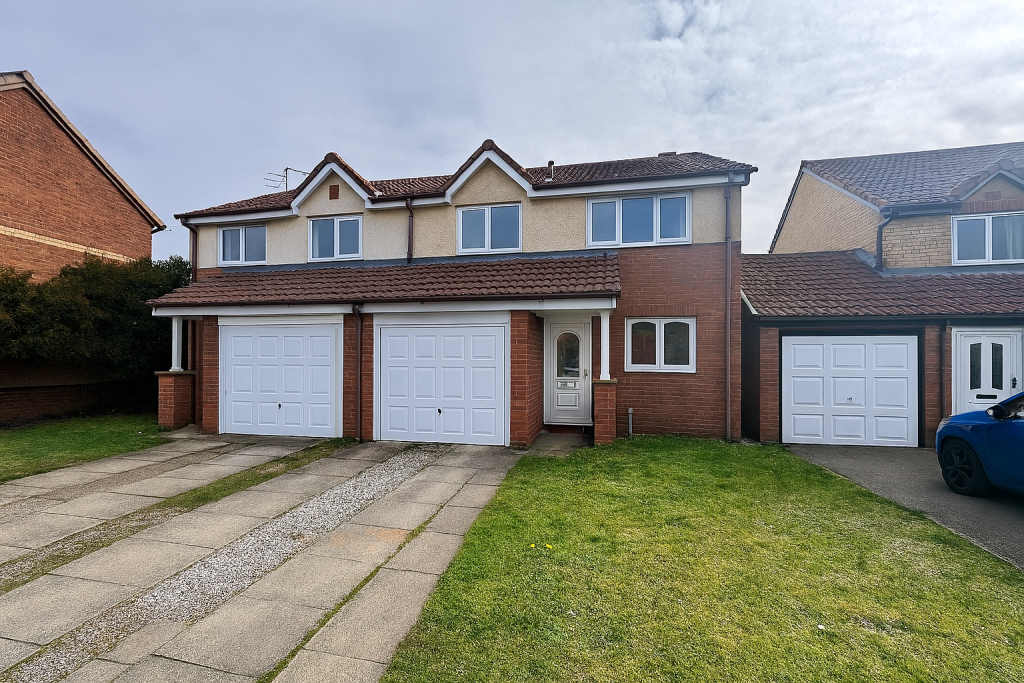3 bed Detached for rent in Arnold. From Frank Innes - Nottingham