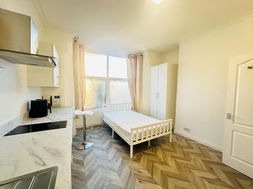 4 bed Studio for rent in West Bridgford. From Frank Innes - Nottingham 4 bed Studio for rent in West Bridgford. From Frank Innes - Nottingham