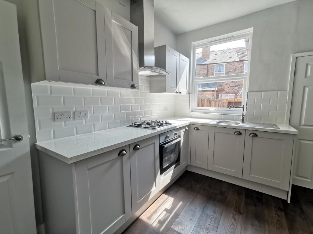 2 bed Mid Terraced House for rent in Nottingham. From Frank Innes - Nottingham