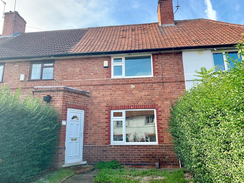 2 bed Mid Terraced House for rent in Beeston. From Frank Innes - Nottingham