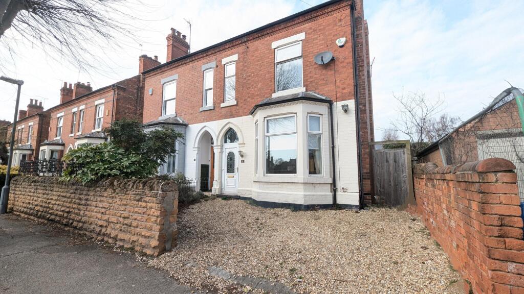 4 bed Semi Detached for rent in West Bridgford. From Frank Innes - West Bridgford