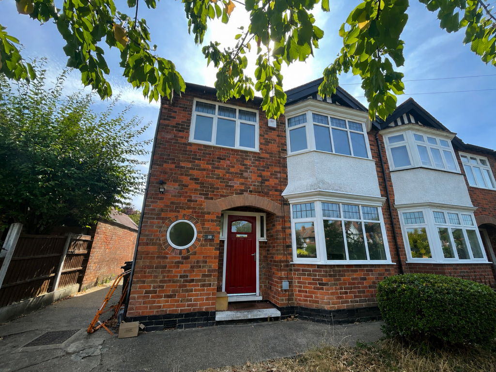 4 bed Semi Detached for rent in Gamston. From Frank Innes - West Bridgford 4 bed Semi Detached for rent in Gamston. From Frank Innes - West Bridgford
