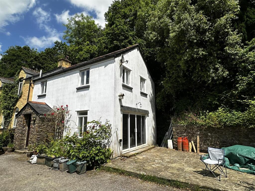 3 bed End of Terrace for rent in Blackawton. From Freeborns - Dartmouth 3 bed End of Terrace for rent in Blackawton. From Freeborns - Dartmouth