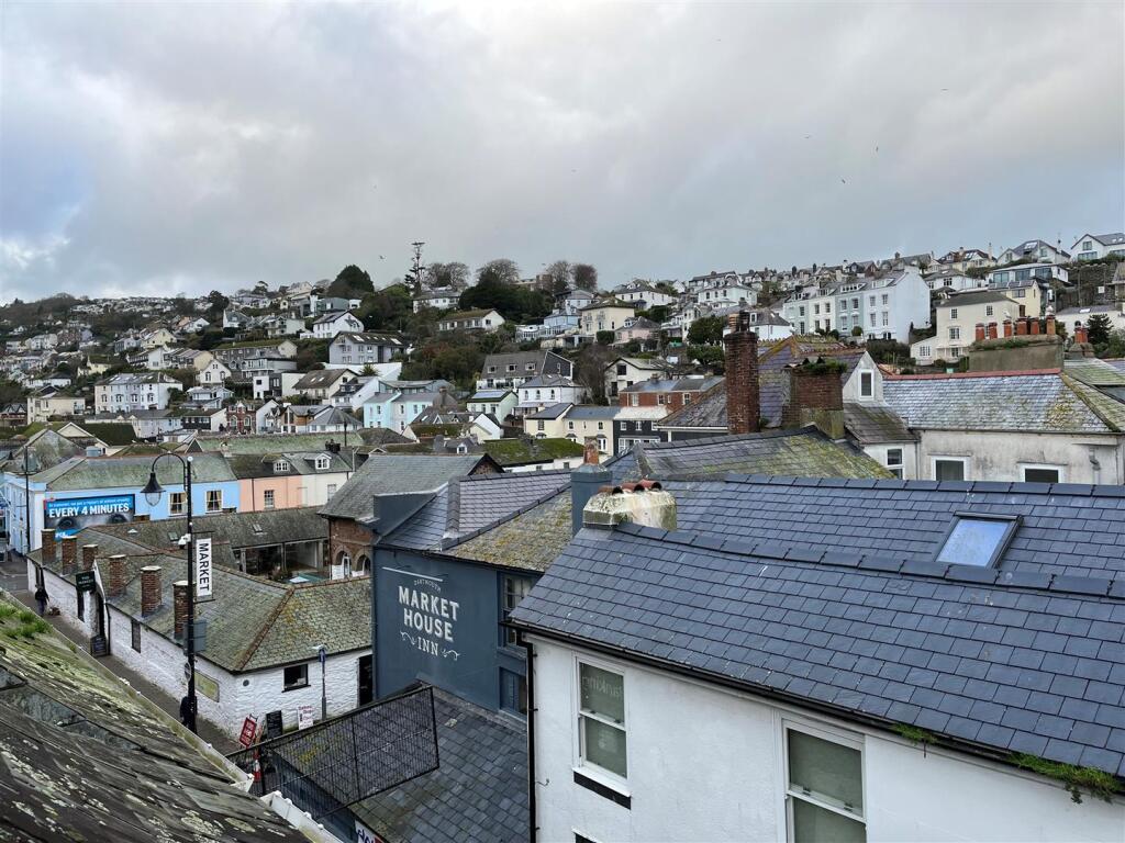 1 bed 1st Floor Flat for rent in Dartmouth. From Freeborns - Dartmouth