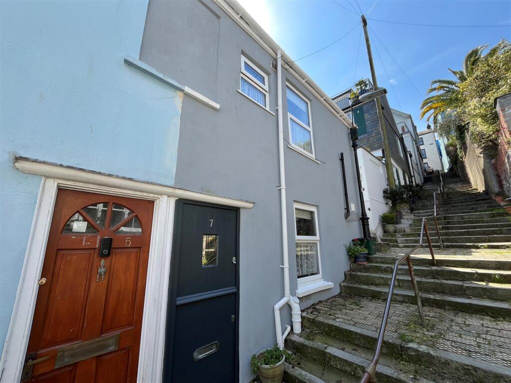 2 bed Detached for rent in Dartmouth. From Freeborns - Dartmouth