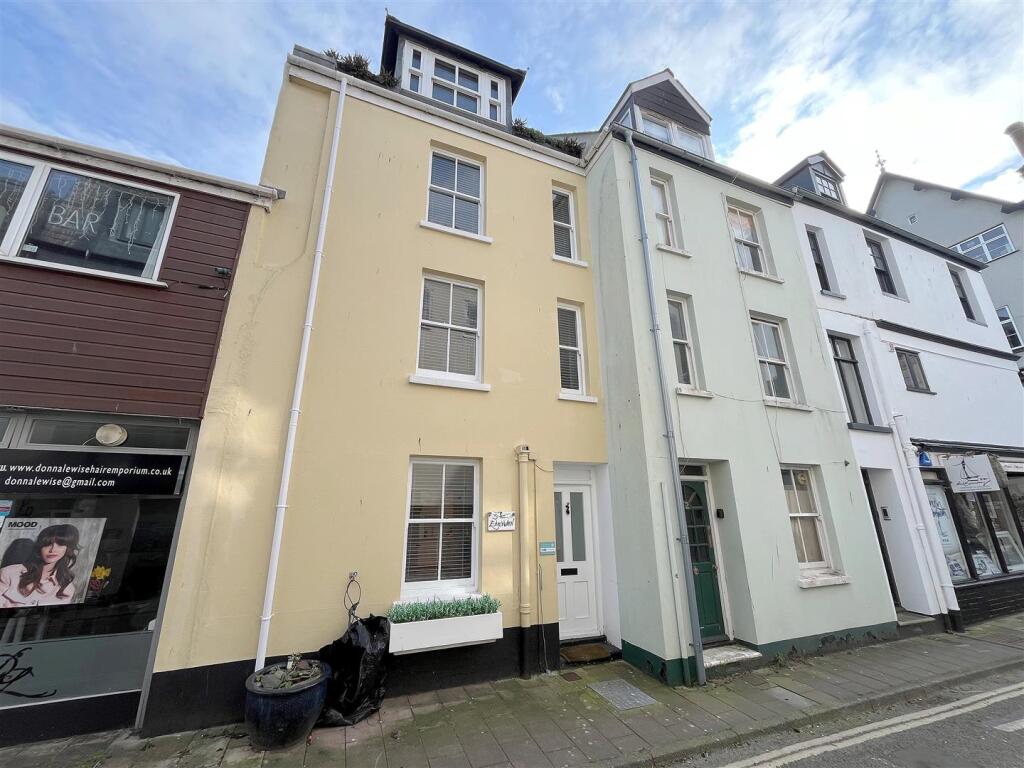 3 bed Mid Terraced House for rent in Dartmouth. From Freeborns - Dartmouth 3 bed Mid Terraced House for rent in Dartmouth. From Freeborns - Dartmouth