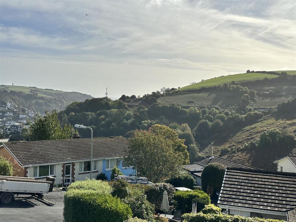 2 bed Mid Terraced House for rent in Dartmouth. From Freeborns - Dartmouth 2 bed Mid Terraced House for rent in Dartmouth. From Freeborns - Dartmouth