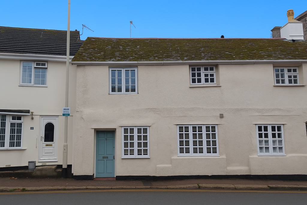 1 bed 1st Floor Flat for rent in Totnes. From Fulfords - Paignton