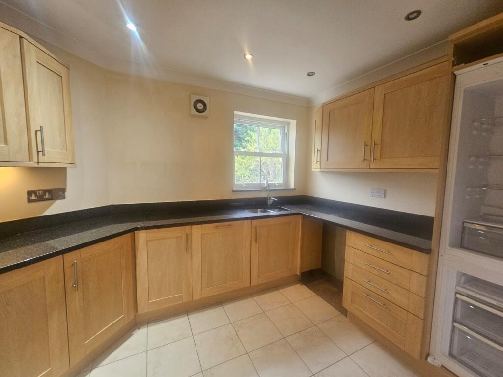 2 bed Apartment for rent in Paignton. From Fulfords - Paignton 2 bed Apartment for rent in Paignton. From Fulfords - Paignton