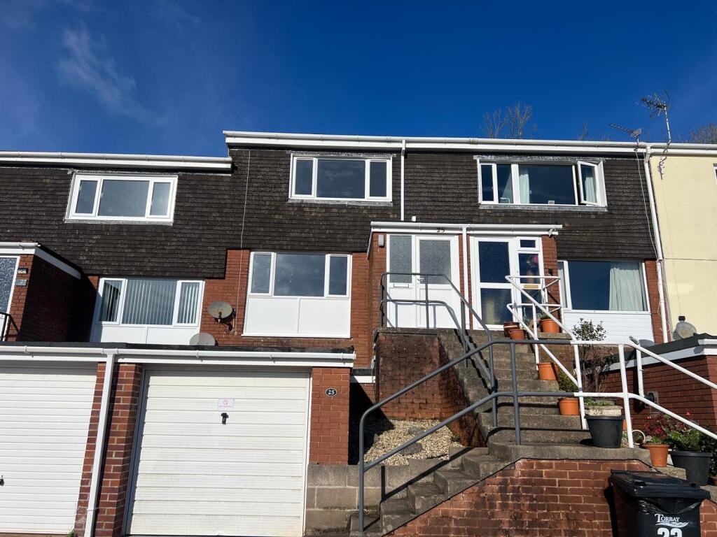 2 bed Detached for rent in Stokeinteignhead. From Fulfords - Paignton 2 bed Detached for rent in Stokeinteignhead. From Fulfords - Paignton