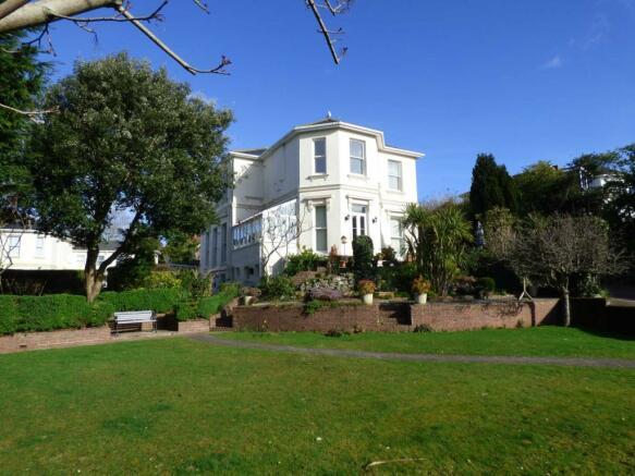2 bed 1st Floor Flat for rent in Paignton. From Fulfords - Paignton 2 bed 1st Floor Flat for rent in Paignton. From Fulfords - Paignton