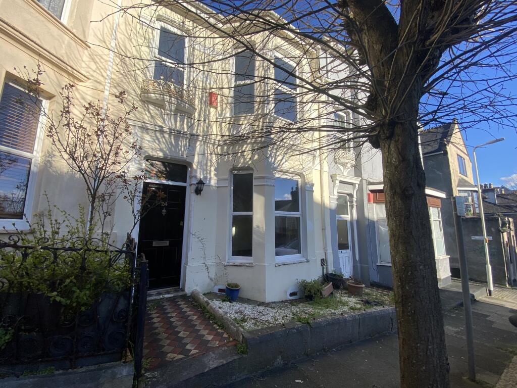 3 bed Mid Terraced House for rent in Plymouth. From Fulfords - Plymouth