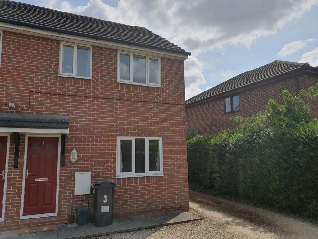1 bed 1st Floor Flat for rent in Thatcham. From Girard Lettings - Newbury