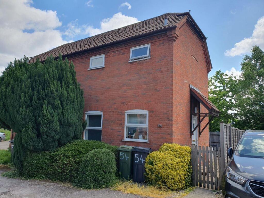 1 bed Detached for rent in Newbury. From Girard Lettings - Newbury