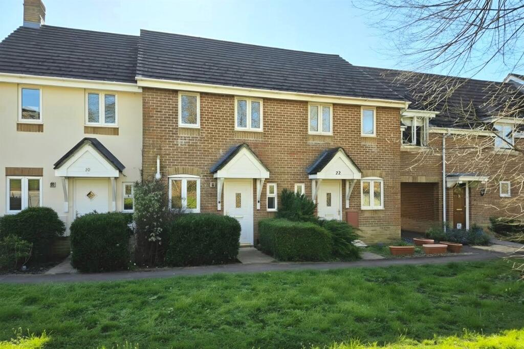 2 bed Mid Terraced House for rent in Swanmore. From Goadsby - Chandler's Ford