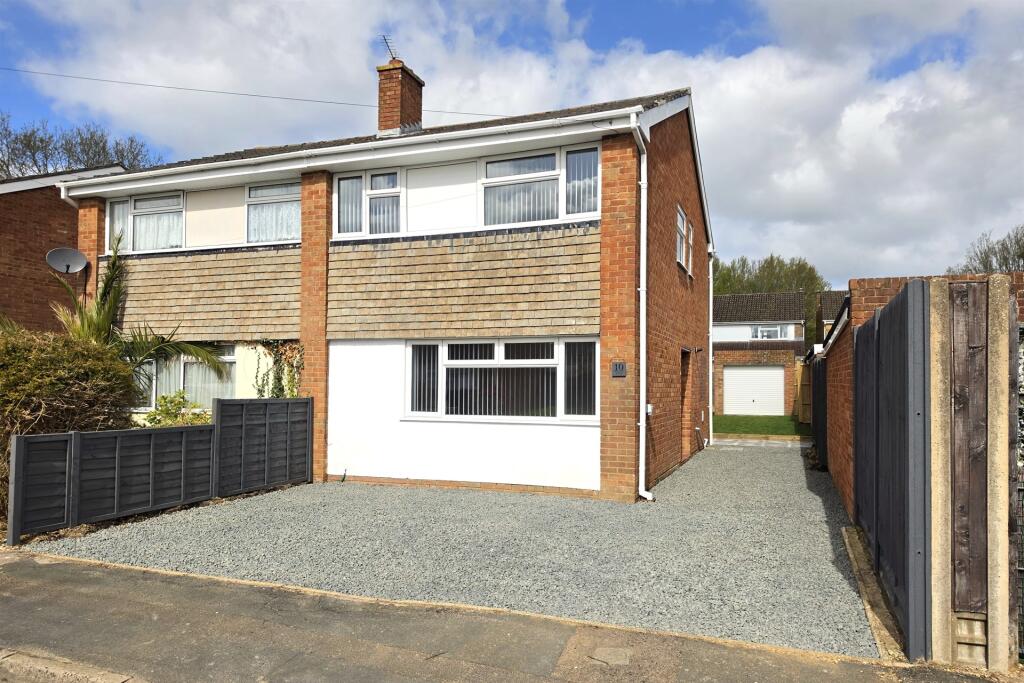 3 bed Semi Detached for rent in Eastleigh. From Goadsby - Chandler's Ford