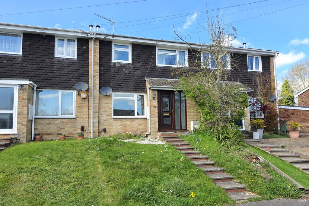 3 bed Mid Terraced House for rent in Eastleigh. From Goadsby - Chandler's Ford