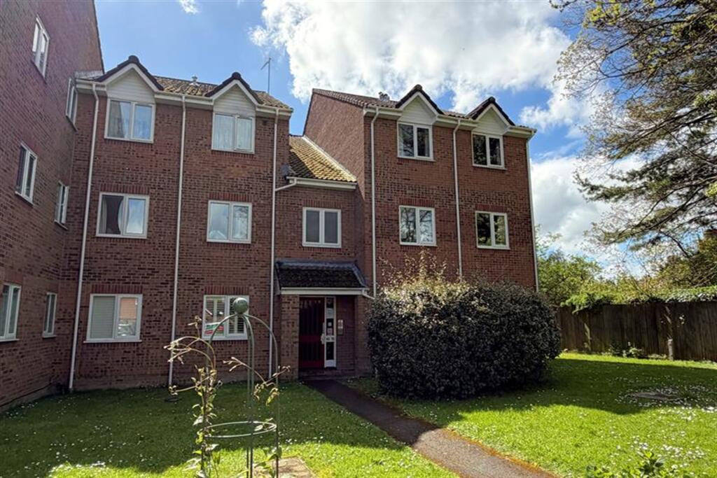 1 bed 1st Floor Flat for rent in Eastleigh. From Goadsby - Chandler's Ford 1 bed 1st Floor Flat for rent in Eastleigh. From Goadsby - Chandler's Ford