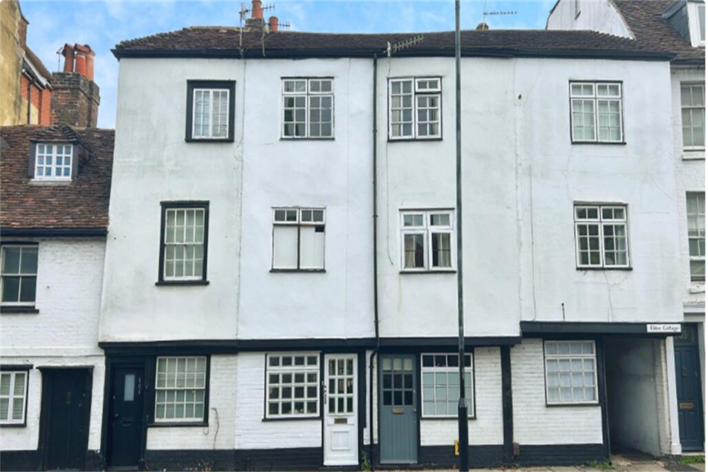 3 bed Mid Terraced House for rent in Salisbury. From Goadsby - Salisbury 3 bed Mid Terraced House for rent in Salisbury. From Goadsby - Salisbury