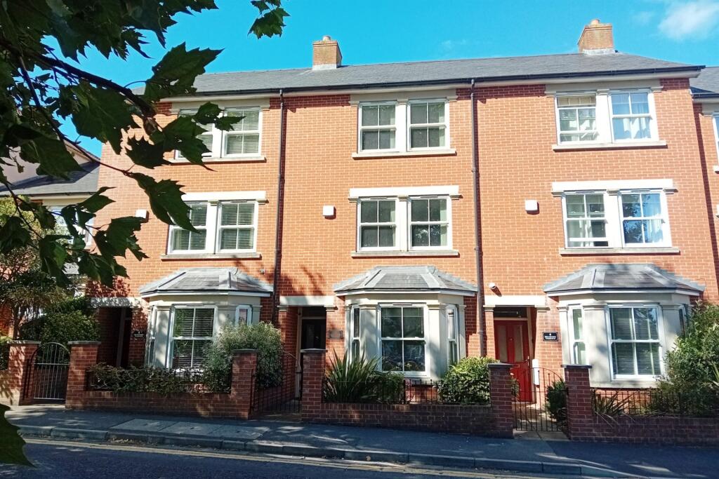 4 bed Mid Terraced House for rent in Quidhampton. From Goadsby - Salisbury 4 bed Mid Terraced House for rent in Quidhampton. From Goadsby - Salisbury
