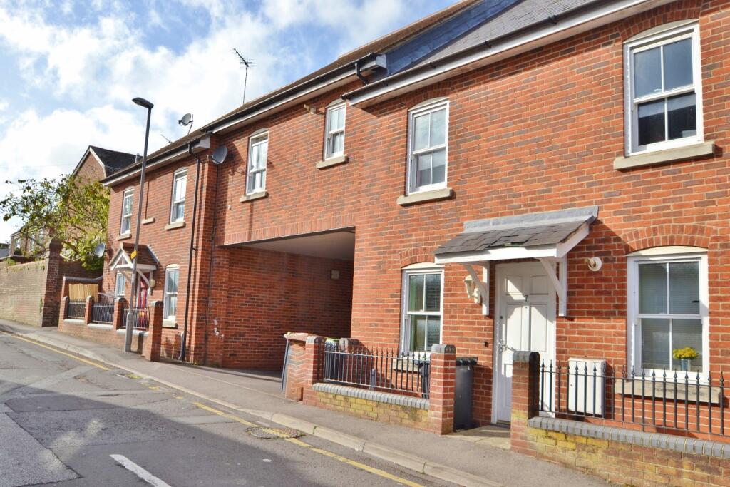 1 bed 1st Floor Flat for rent in Blandford Forum. From Goadsby - Wimborne 1 bed 1st Floor Flat for rent in Blandford Forum. From Goadsby - Wimborne