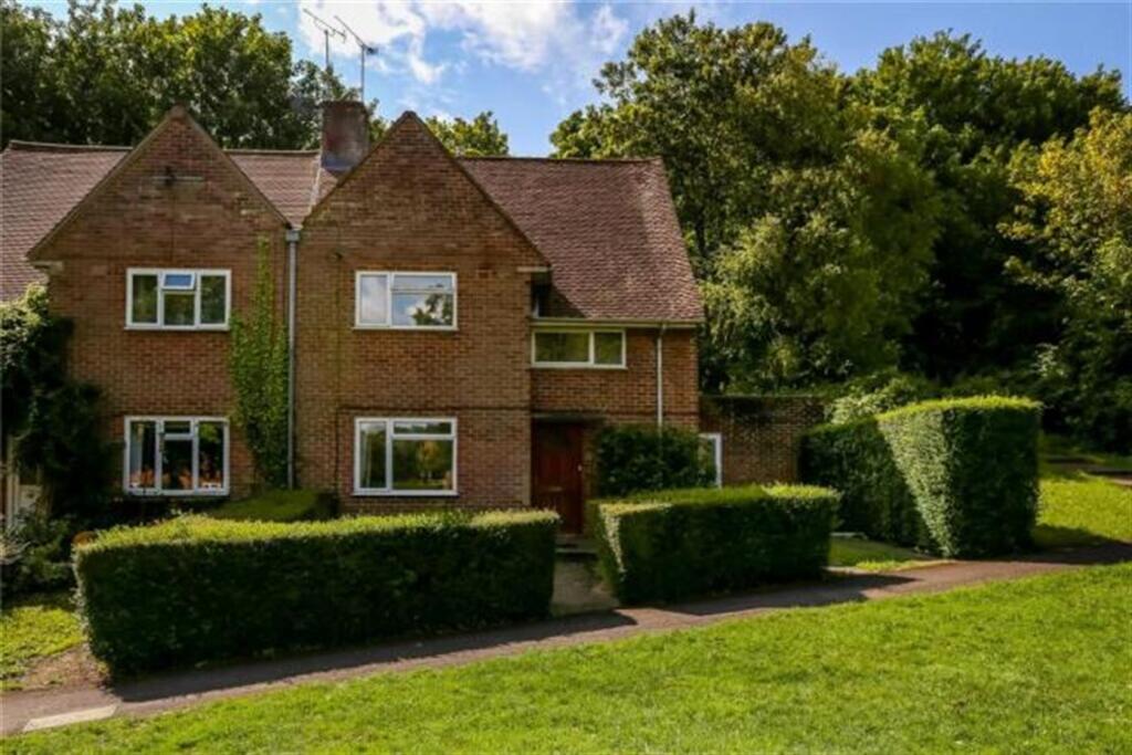 1 bed Detached for rent in Harestock. From Goadsby - Winchester