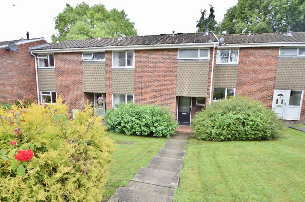4 bed Mid Terraced House for rent in Harestock. From Goadsby - Winchester 4 bed Mid Terraced House for rent in Harestock. From Goadsby - Winchester