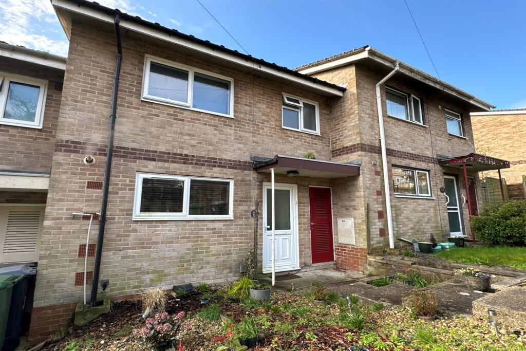 4 bed Mid Terraced House for rent in Harestock. From Goadsby - Winchester