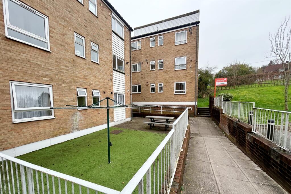 4 bed 1st Floor Flat for rent in Harestock. From Goadsby - Winchester