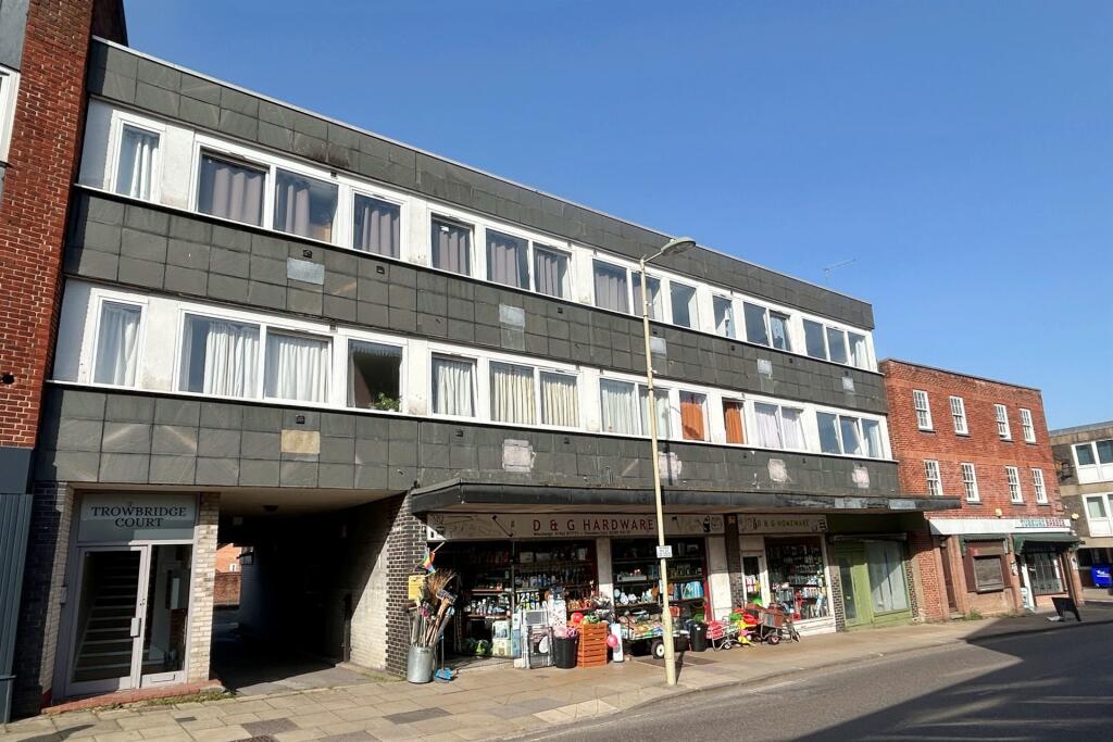 2 bed 1st Floor Flat for rent in Winchester. From Goadsby - Winchester
