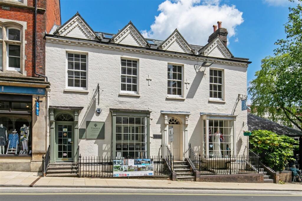 1 bed 1st Floor Flat for rent in Winchester. From Goadsby - Winchester