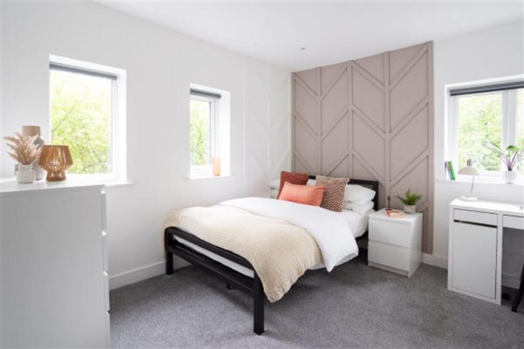 6 bed Detached for rent in Harestock. From Goadsby - Winchester