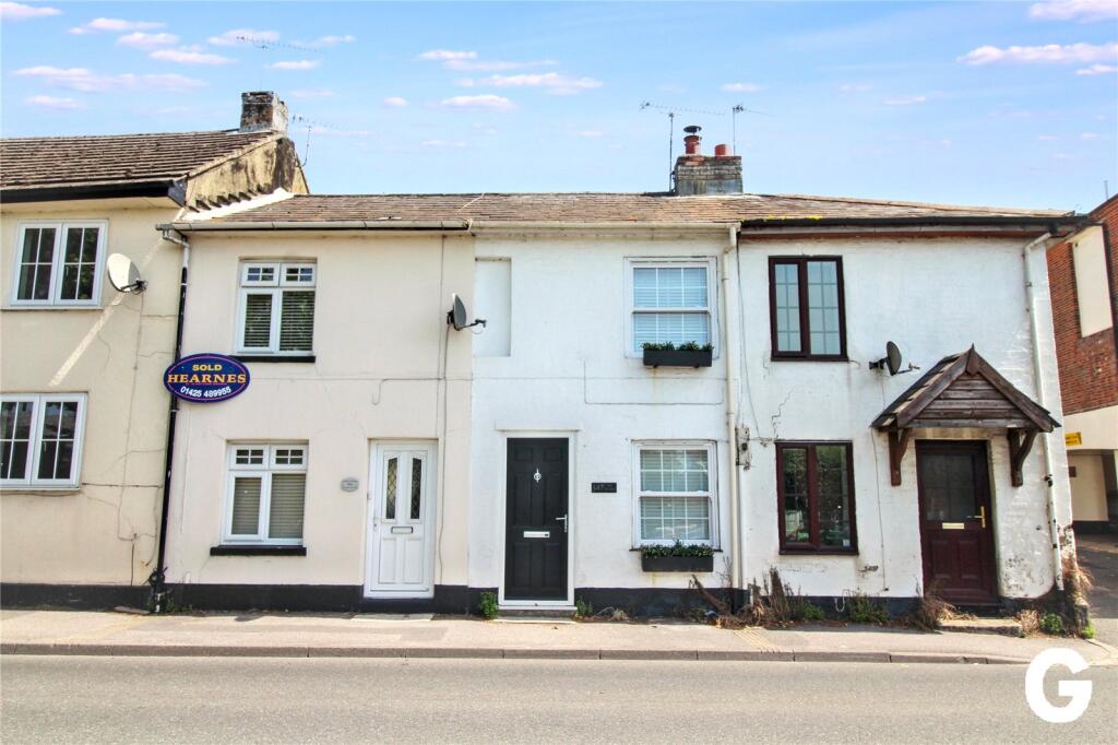 1 bed Mid Terraced House for rent in Ringwood. From Grants Of Ringwood - Ringwood 1 bed Mid Terraced House for rent in Ringwood. From Grants Of Ringwood - Ringwood