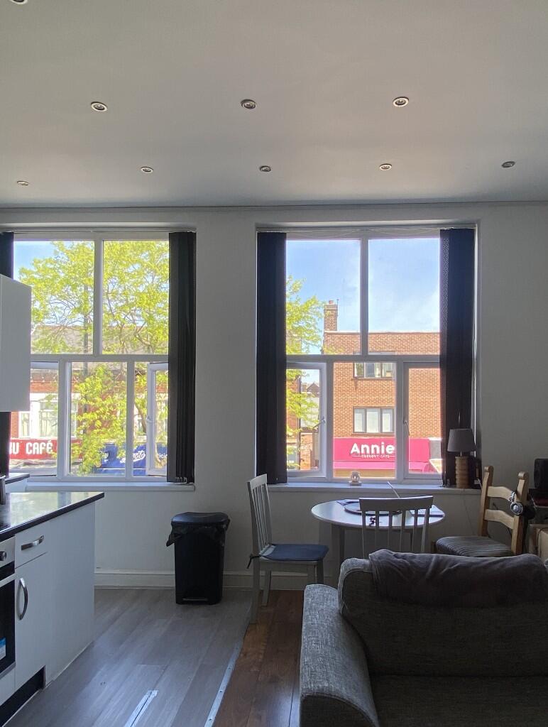 3 bed Flat Share for rent in Stretford. From Jupiter Properties (MCR) - Fallowfield