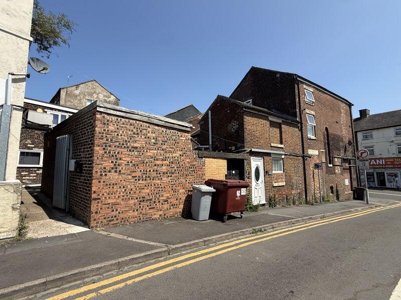 2 bed 1st Floor Flat for rent in Brown Edge. From Keates - Stoke On Trent