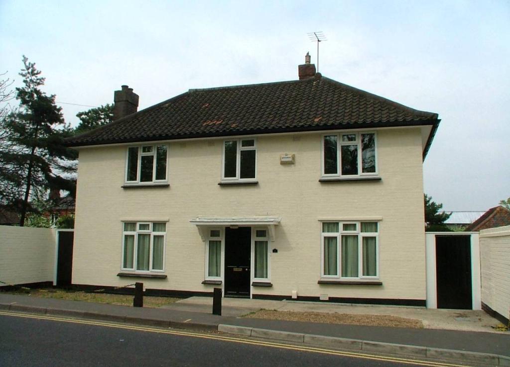 6 bed Detached for rent in Norwich. From Kent Property Management Lettings & Sales - Norwich