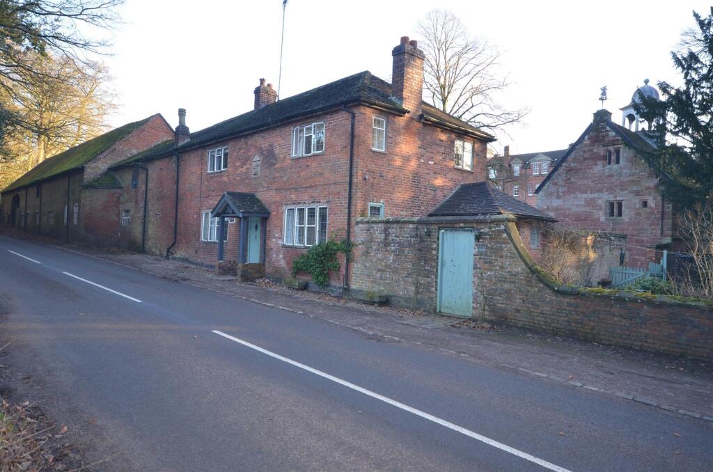 3 bed Semi Detached for rent in Whitmore. From Tinsley-Garner Independent Estate Agents - Stone