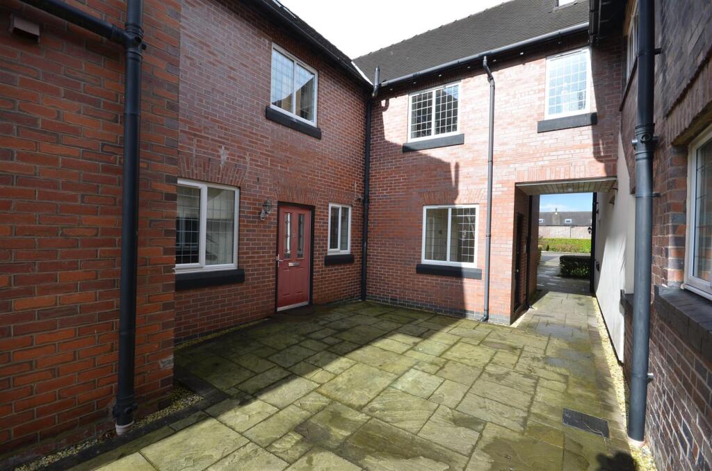 2 bed 1st Floor Flat for rent in Tittensor. From Tinsley-Garner Independent Estate Agents - Stone 2 bed 1st Floor Flat for rent in Tittensor. From Tinsley-Garner Independent Estate Agents - Stone