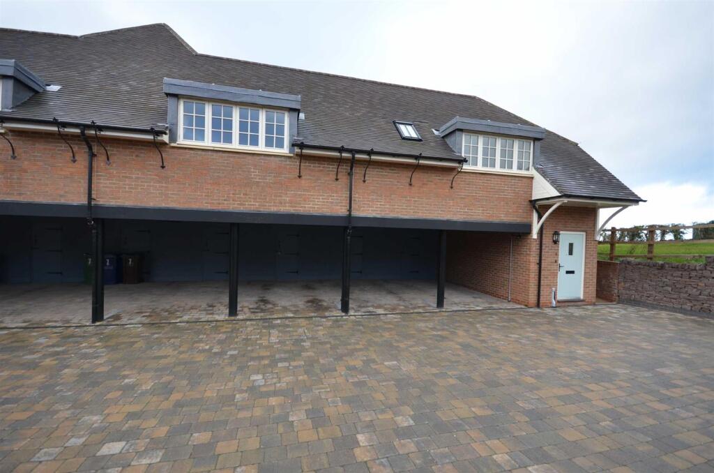 2 bed Apartment for rent in Stone. From Tinsley-Garner Independent Estate Agents - Stone 2 bed Apartment for rent in Stone. From Tinsley-Garner Independent Estate Agents - Stone