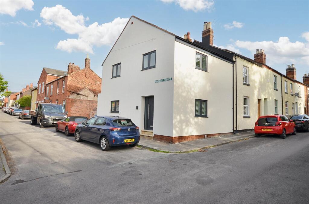 2 bed Mid Terraced House for rent in Stone. From Tinsley-Garner Independent Estate Agents - Stone