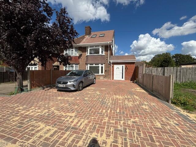 6 bed Semi Detached for rent in Aylesbury. From Connells - Aylesbury