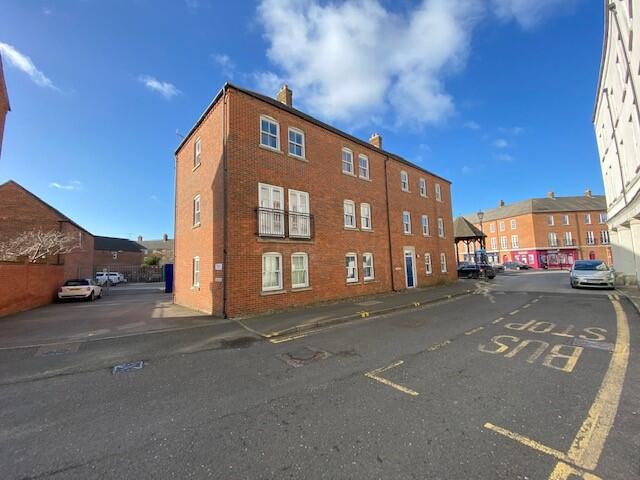 2 bed Apartment for rent in Stone. From Connells - Aylesbury