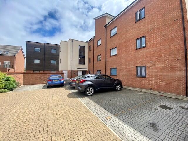 1 bed 1st Floor Flat for rent in Aylesbury. From Connells - Aylesbury