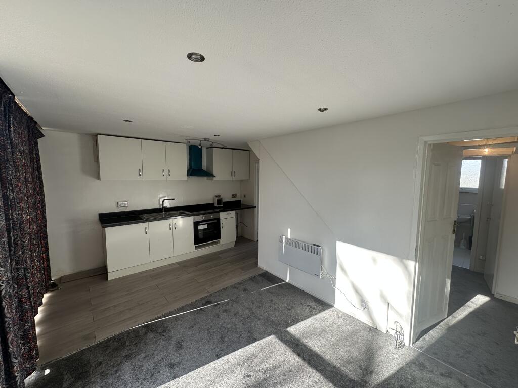 1 bed Apartment for rent in Jockey End. From Connells Lettings - Hemel Hempstead