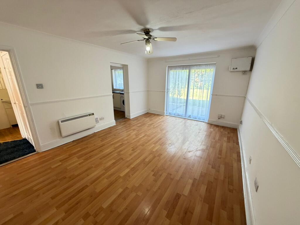 2 bed 1st Floor Flat for rent in Jockey End. From Connells Lettings - Hemel Hempstead