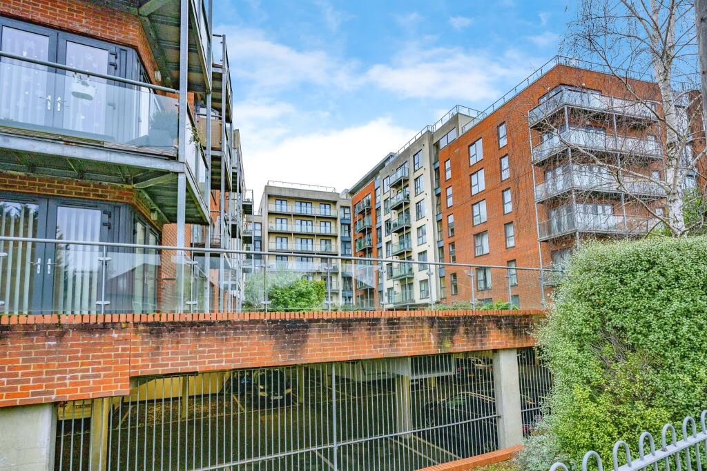 1 bed Apartment for rent in Jockey End. From Connells Lettings - Hemel Hempstead