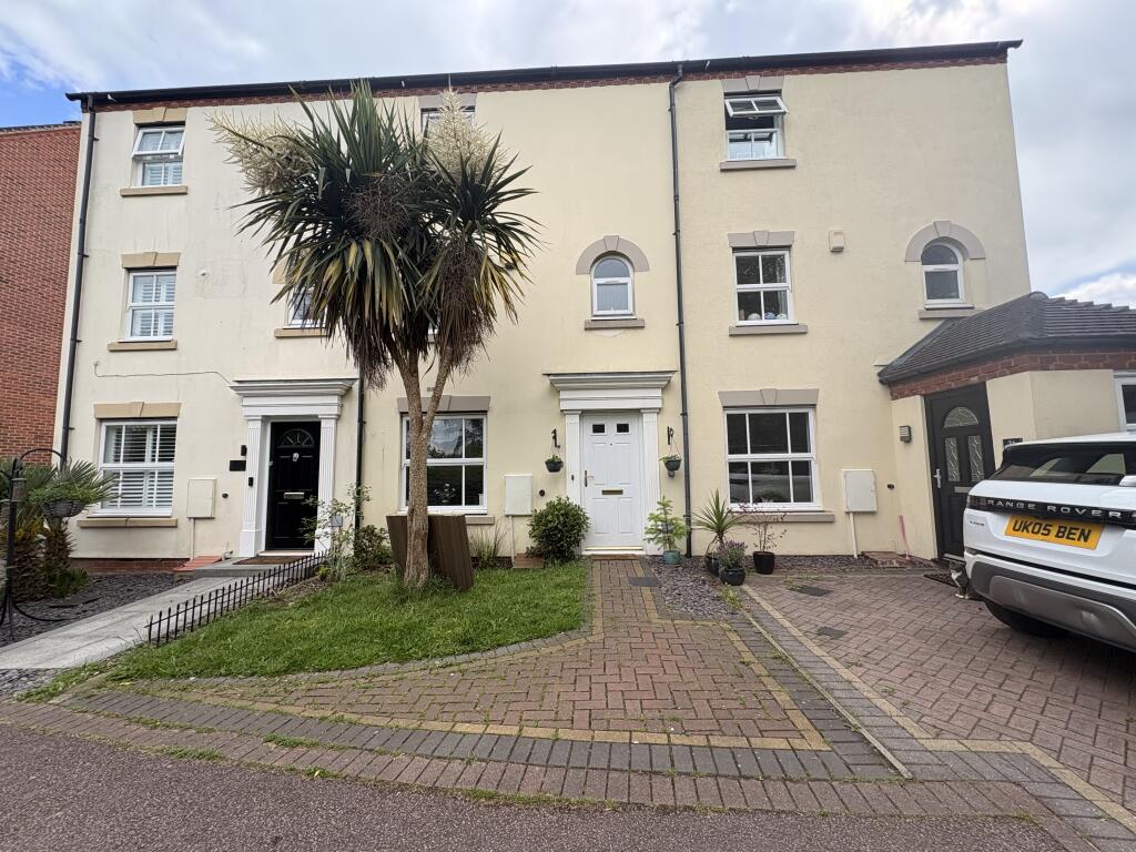 3 bed Mid Terraced House for rent in Lichfield. From Connells - Lichfield